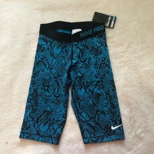 NWT ✨ Nike Vixen Pro Compression Shorts